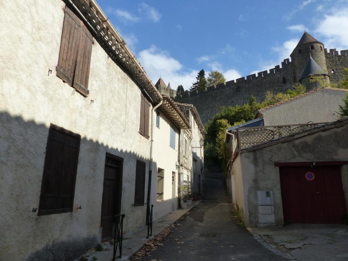 Maison Des Remparts Nichee Sous La Cite Carcassonne Bagian luar foto