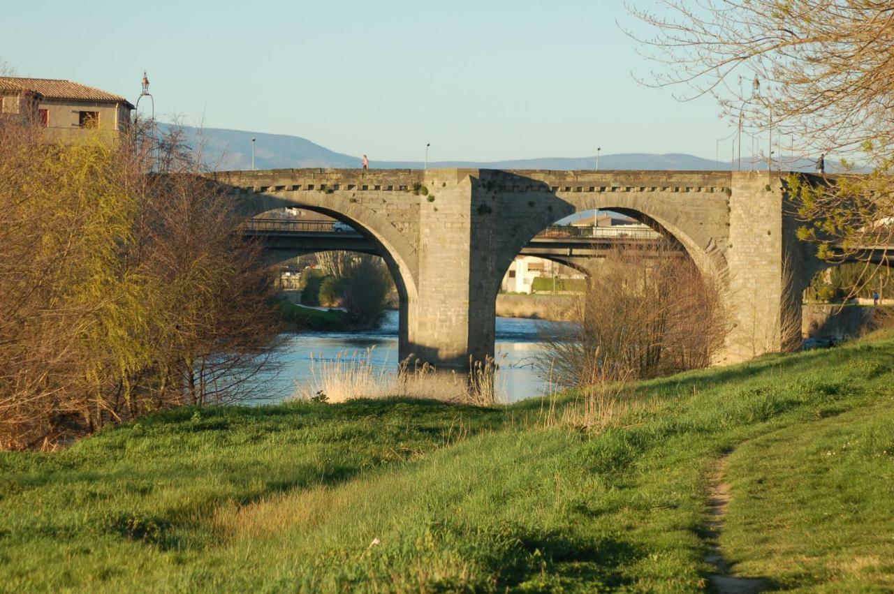 Maison Des Remparts Nichee Sous La Cite Carcassonne Bagian luar foto